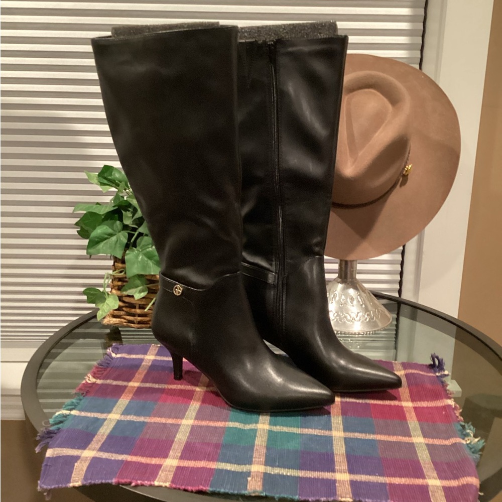 Giani Bernini Elegant Black Heeled Boots